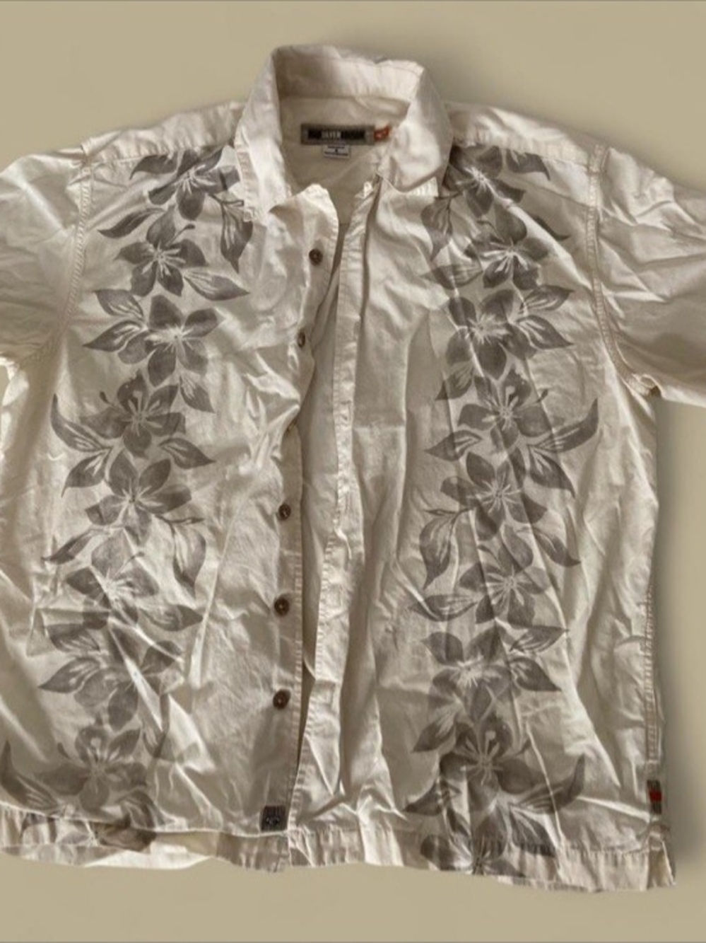 Quiksilver White Short-Sleeve Casual Button-Up Shirt